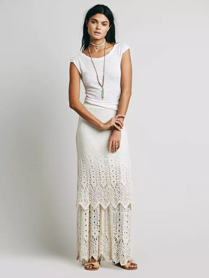 Jen's Pirate Booty White Lace Maxi-romp beskikbaar vir $249,95