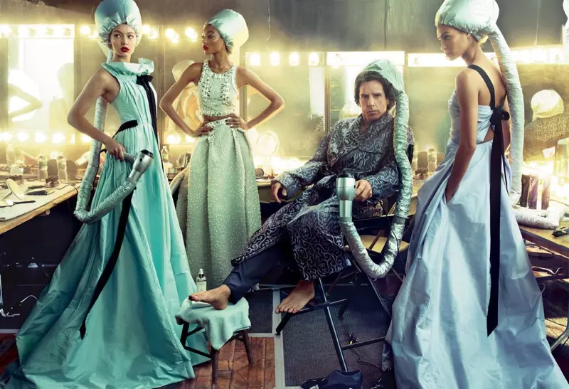 Ben Stiller como Derek Zoolander posa con las modelos Gigi Hadid, Jourdan Dunn y Joan Smalls. Foto: Annie Leibovitz/VOGUE