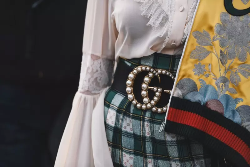 Pearl Gucci ქამარი Closeup ქალი