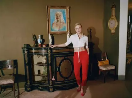 පෝටර් සංස්කරණය සඳහා Elle Fanning Channels Retro Style