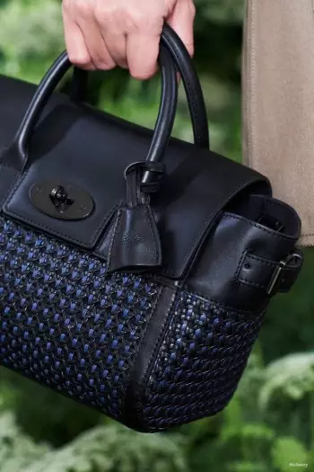 Mulberry nõiutud aed 2015. aasta kevadeks