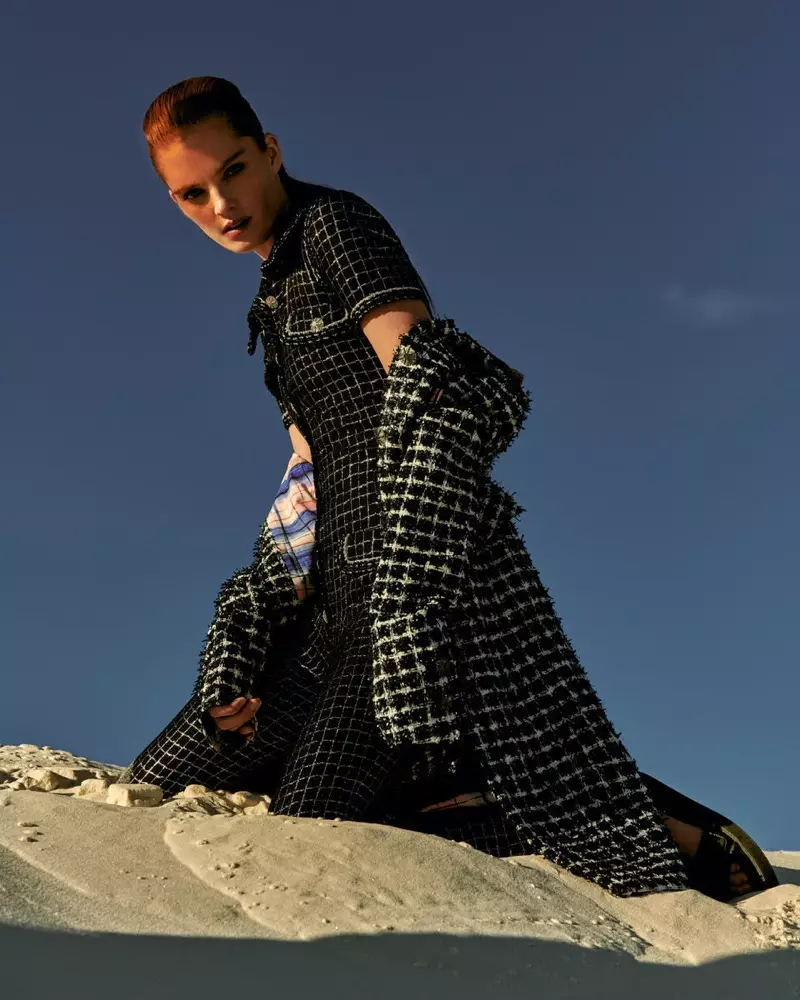 Alexina Graham adota o estilo do deserto para a ELLE França