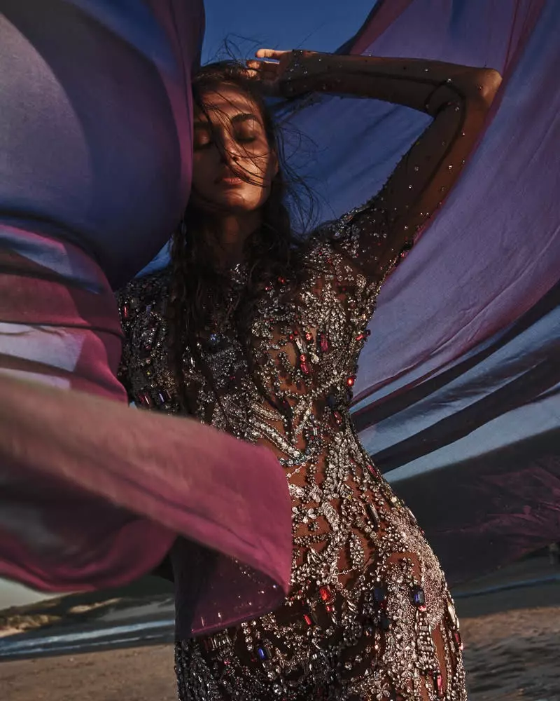 Gizele Oliveira La'ei Va'aiga Fa'asaga i luma i Harper's Bazaar Arabia