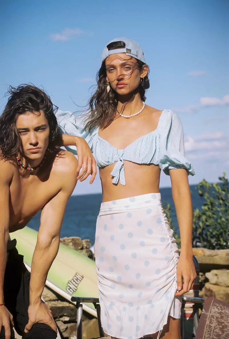 Ukubukeka okuvela eqoqweni le-For Love & Lemons' High Summer 2019