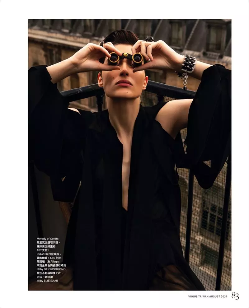 Snezana Gasic schittert in luxe edelstenen voor Vogue Taiwan