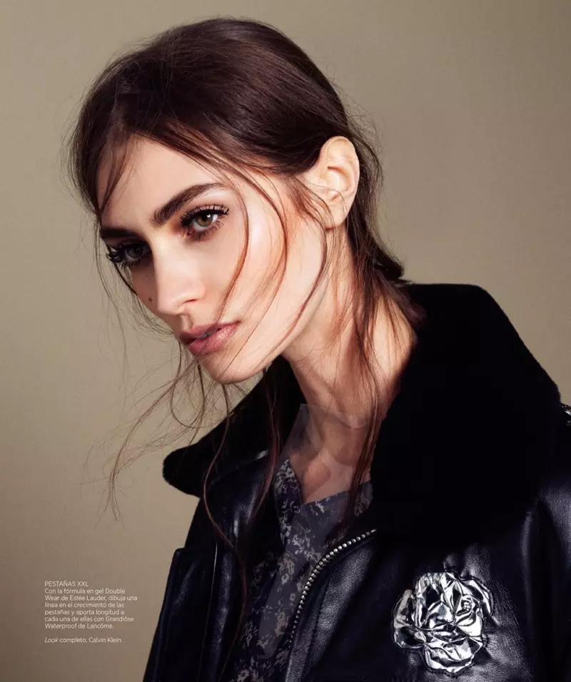 Marine Deleeuw Harper's Bazaar Latın Amerikasında Cool Girl Gözəlliyi geyinir