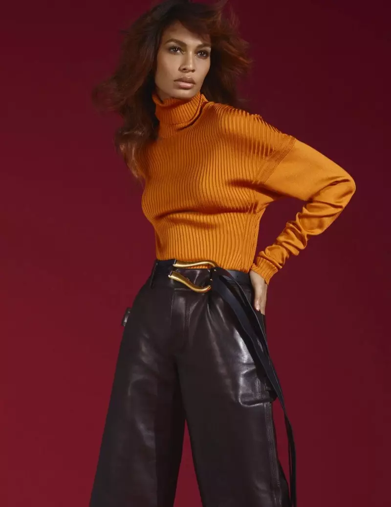 Joan Smalls presenta as modas do jinete na revista Paper