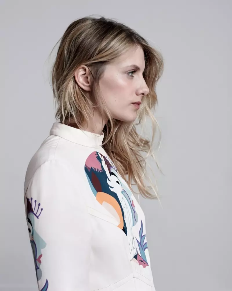 Melanie Laurent yn sefyll dros Eric Guillemain yn S Moda Spread