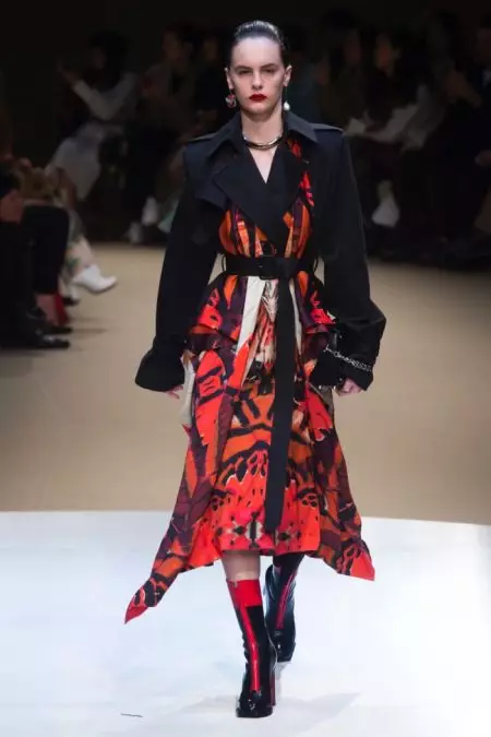 Alexander McQueen, 2018 Sonbaharı İçin Doğal Motifleri Öne Çıkarıyor