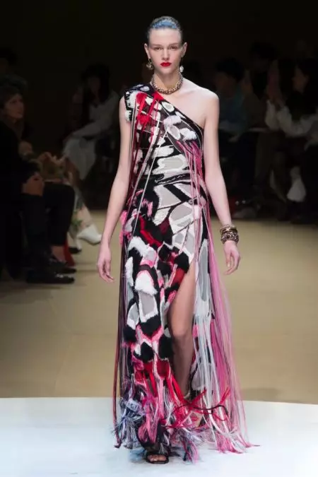 Alexander McQueen Anaangazia Motif Asili za Kuanguka kwa 2018