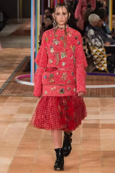 Alexander McQueen Je, Mtindo Ulioboreshwa kwa Spring 2018