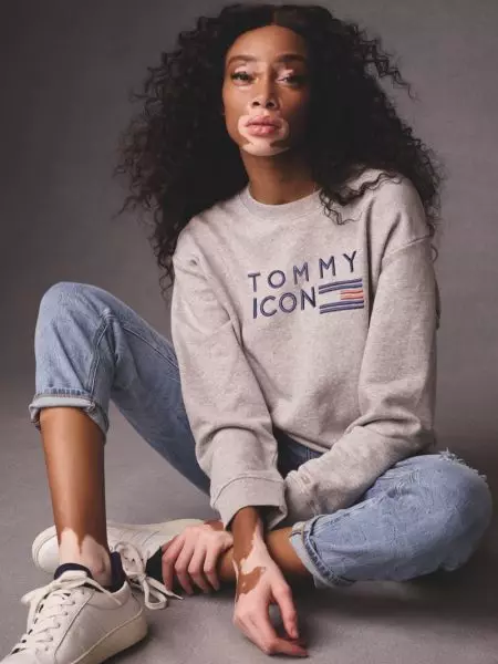 Hailey Baldwin & Winnie Harlow přední kolekce Tommy Icons Fall '18