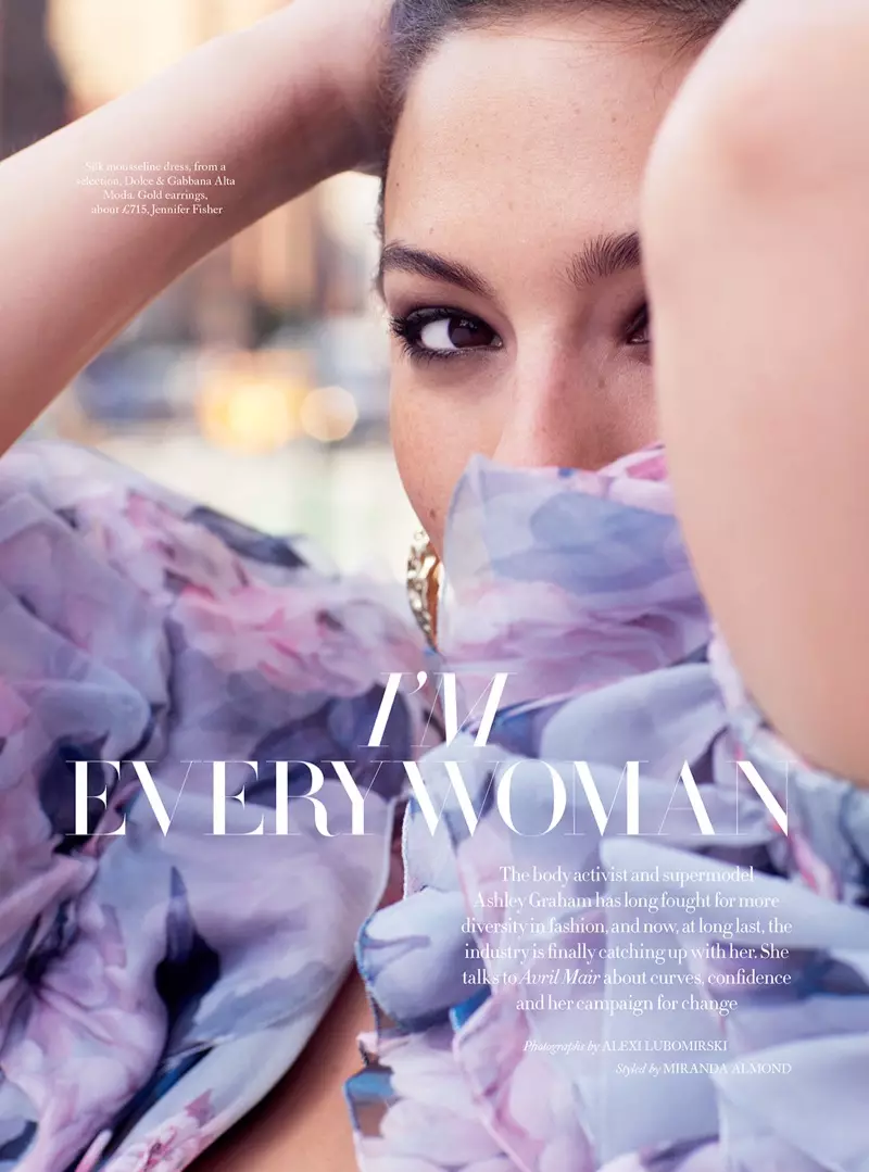 Ashley Graham Rûpelên Harper's Bazaar UK Xemgîn dike