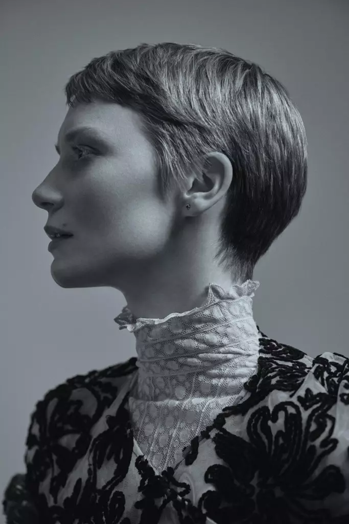 Mia-Wasikowska-Flaunt-Magazine-2015-कभर-फोटोशूट04