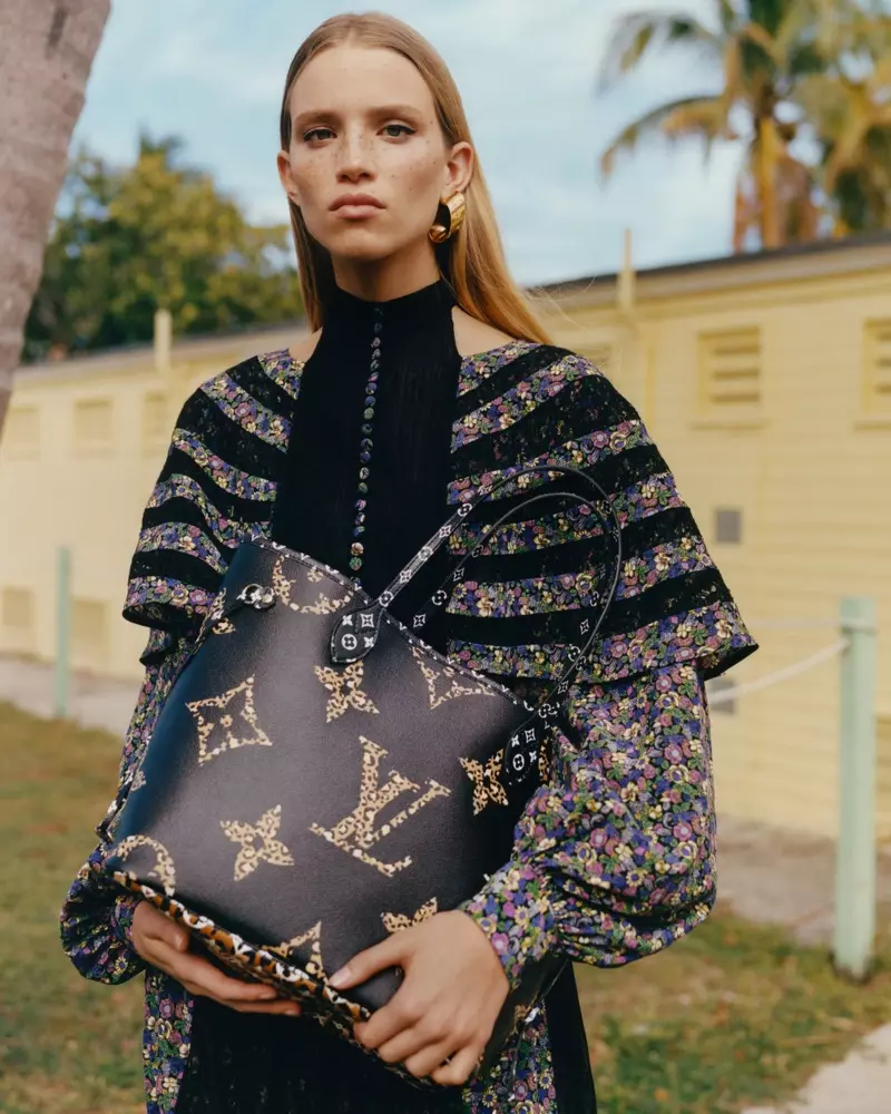 Rebecca Leigh Longendyke pojavljuje se u kampanji Louis Vuitton Monogram Jungle