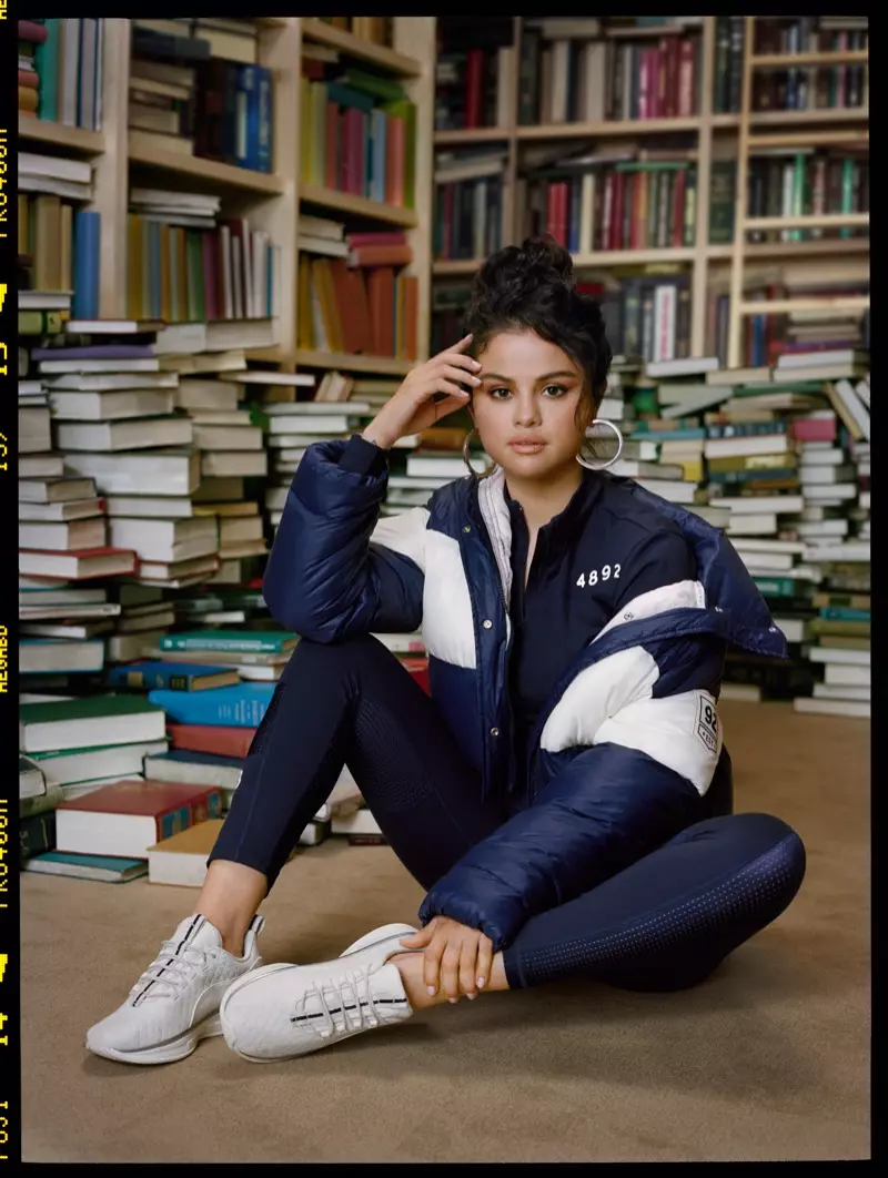 Selena Gomez bergambar untuk kempen PUMA x Selena Gomez Collection musim luruh musim sejuk 2019