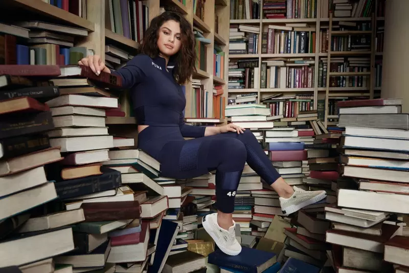 Setšoantšo se tsoang ho Selena Gomez Collection x PUMA lets'olo la mariha-mariha 2019