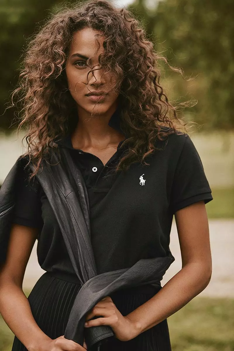 Bildo de la reklama kampanjo de Ralph Lauren Holiday 2019 kun Jessica Strother