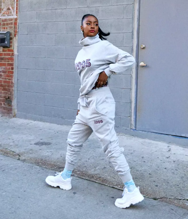 Inspirée du street style, Justine Skye pose en collaboration avec H&M