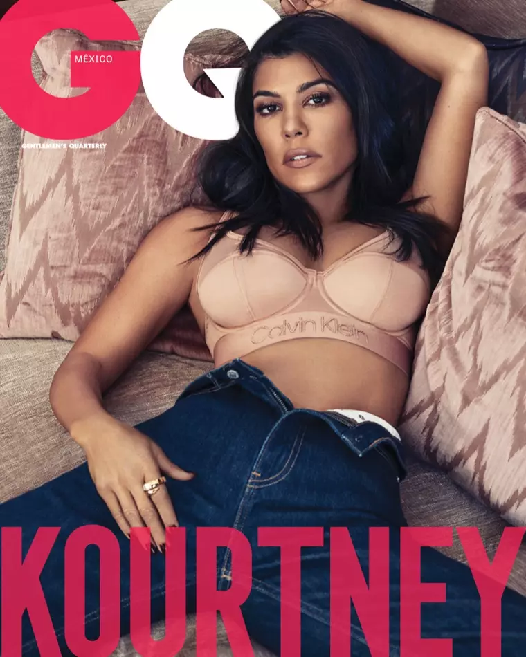 Kourtney Kardashian, Aralık-Ocak 2018'de GQ Mexico'da Michael Schwartz için poz veriyor.