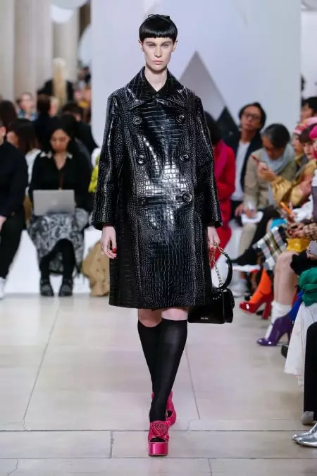 Miu Miu propose un rétro moderne pour le printemps 2019