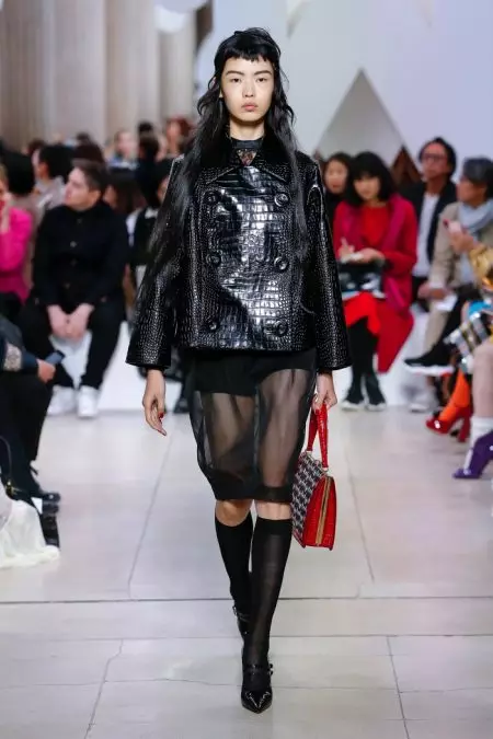 Miu Miu 2019-жылдын жазына заманбап ретро сунуштайт