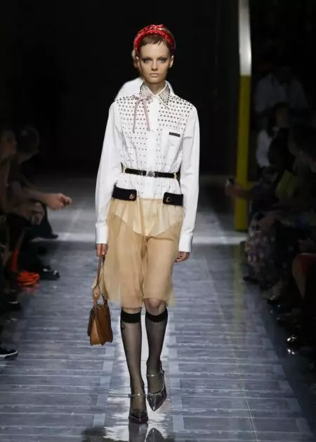 Prada porta formes retro a la primavera del 2019