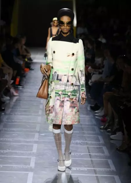 Prada porta formes retro a la primavera del 2019