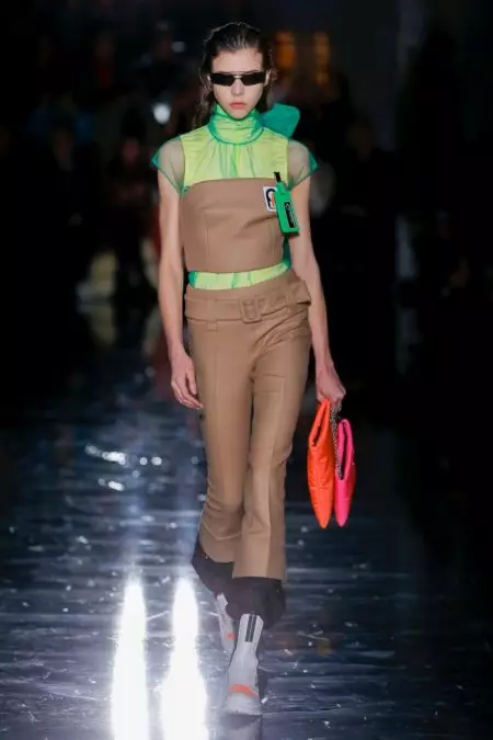 Prada Lights Up the Night fir Hierscht 2018