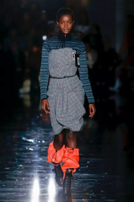 Prada illumine la nuit pour l'automne 2018