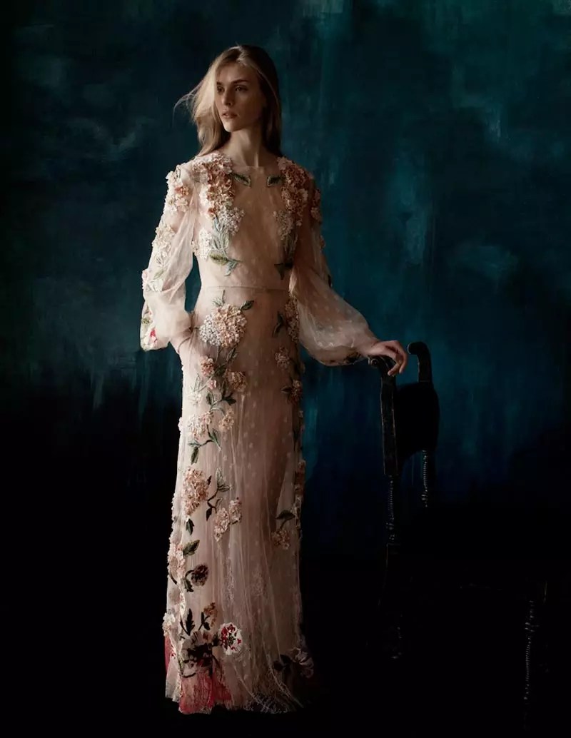 Tá Hedvig Palm Ethereal in Elle Sweden Meitheamh, Lámhaigh ag Julia Hetta