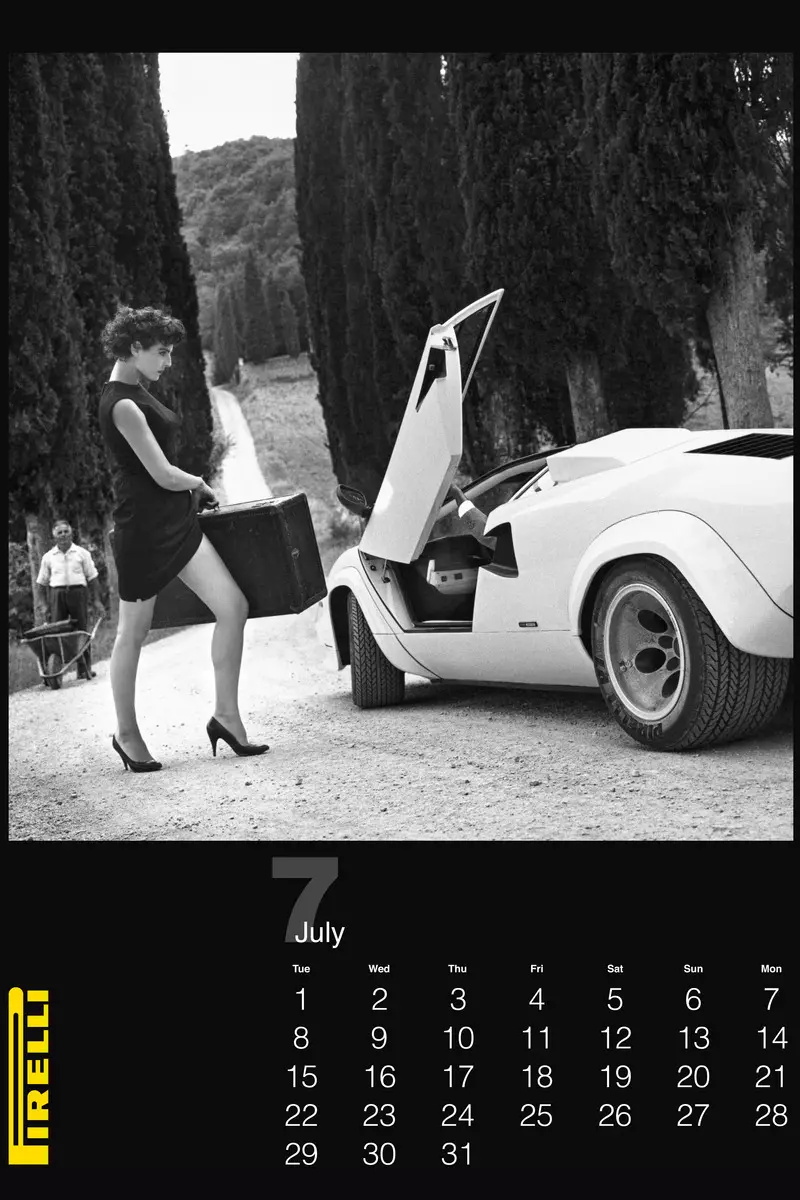 Pirelli har vintage Helmut Newton-bilder for 2014-kalenderen