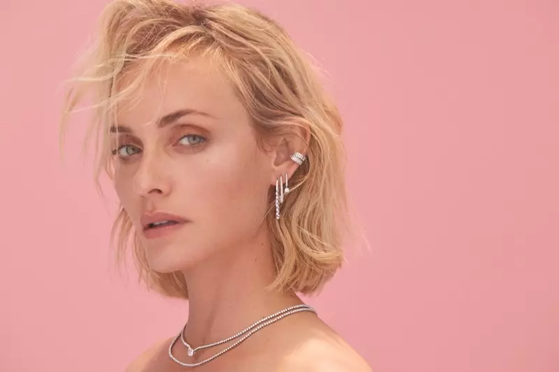 Amber Valletta sa dostáva do centra pozornosti kampane Anita Ko 2020