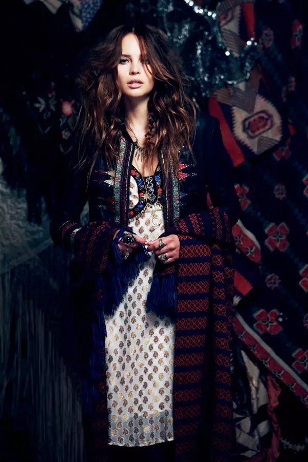 Free People's September Lookbook keskendub mustlasstiilile