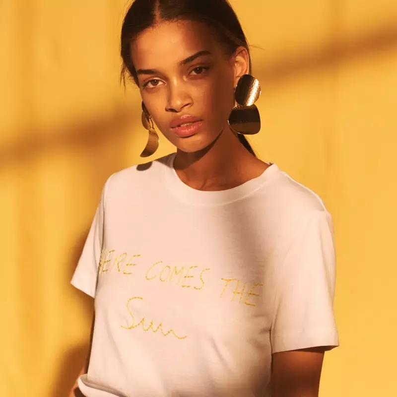 එම්බ්‍රොයිඩර් සහිත H&M T-Shirt