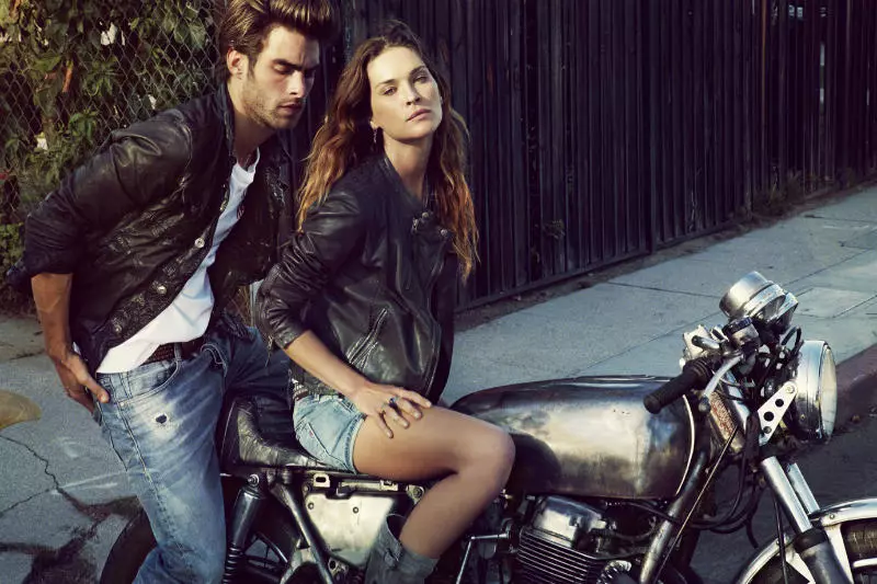 Erin Wasson na Emily DiDonato kwa Kampeni ya Marudiano ya Spring 2011 na Chad Pitman