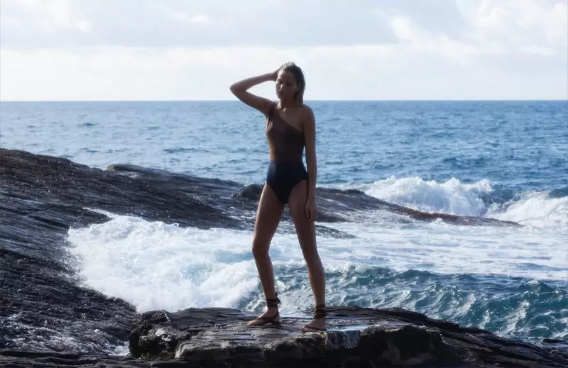 Max Mara Beachwear lente-zomer 2021 campagne.