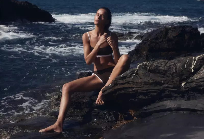 Bộ sưu tập xuân hè 2021 của Max Mara Beachwear.