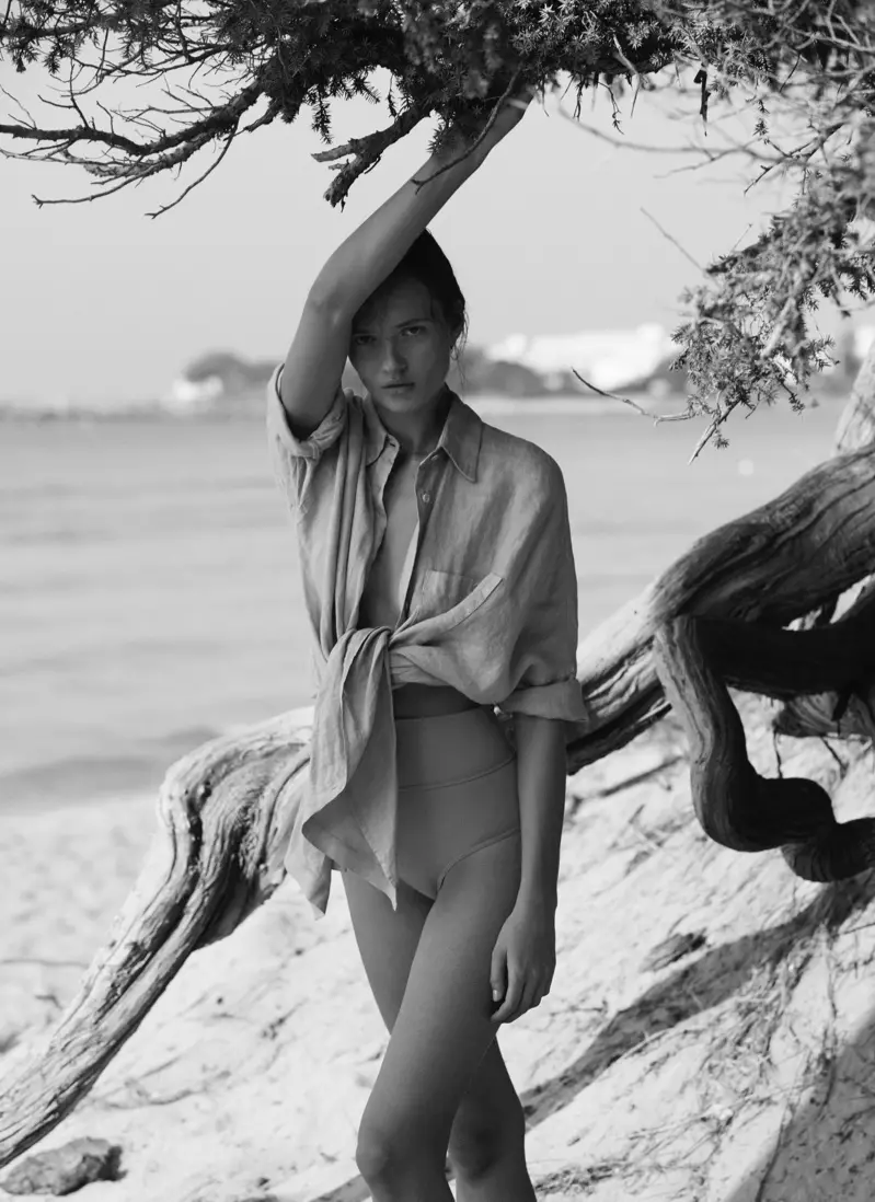 Max Mara memamerkan koleksi Leisure Beachwear musim semi-musim panas 2020