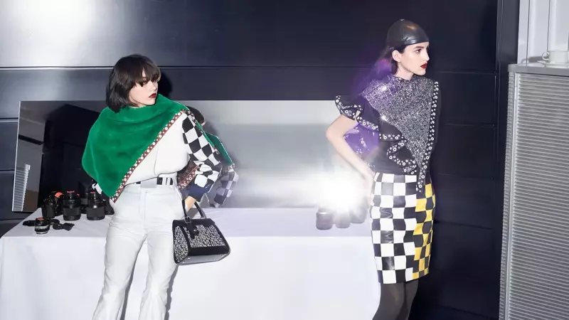 Steinberg en Petra Arias ferskine yn Louis Vuitton hjerst-winter 2019 kampanje