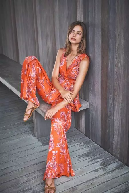 Birgit Kos Chases the Sun i Alexis Spring 2020 Campaign