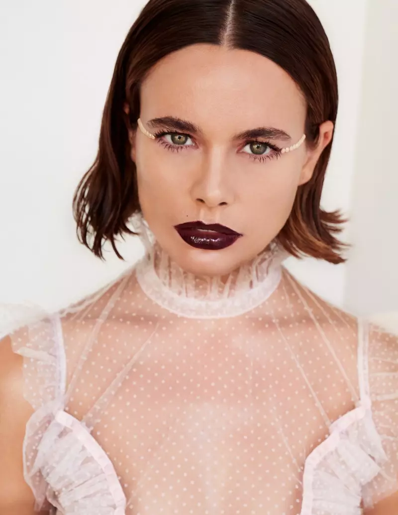 Ana Ponce Modela Glam Beauty Looks para ELLE Bulgaria