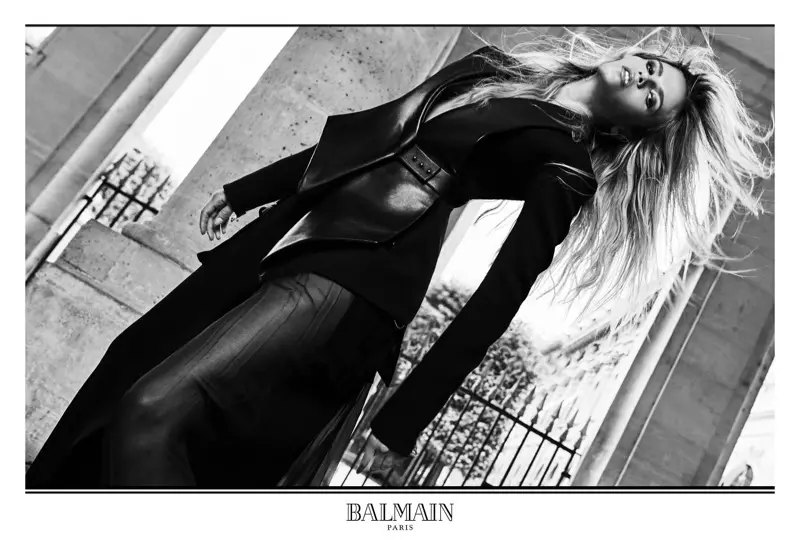 Gambar saka kampanye iklan musim gugur Balmain 2017