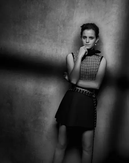Emma Watson Di Kovara Hevpeyvînê de Stêrk digire, Tiştê ku Ew ji bo Kêfxweşiyê Dike eşkere dike