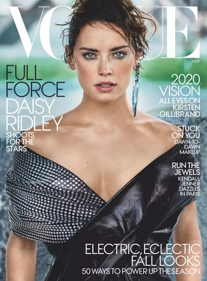 Daisy Ridley ໃນ Vogue US ພະຈິກ 2017 Cover. ຮູບພາບ: Mario Testino