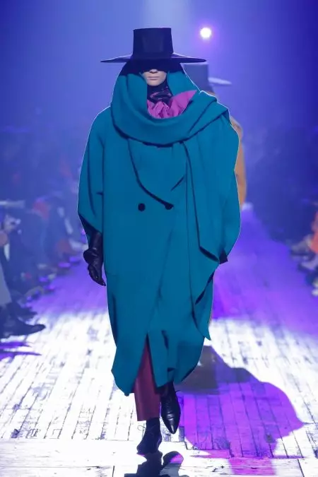 Tinanggap ni Marc Jacobs ang 80's Silhouettes para sa Fall 2018