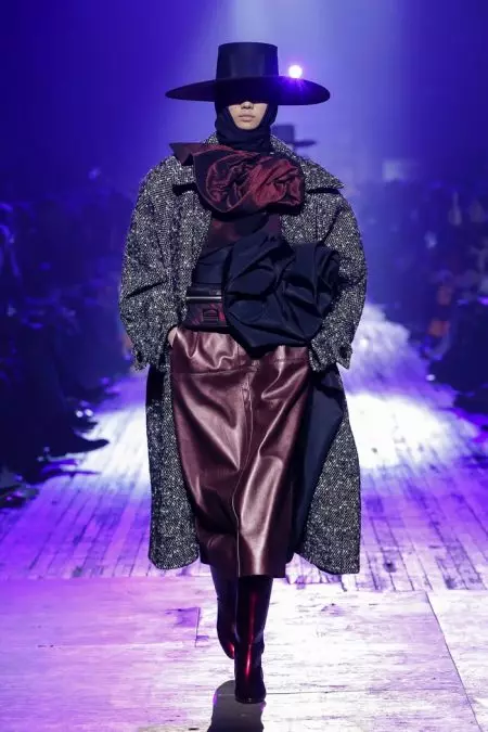 Marc Jacobs Ya rungumi Silhouettes na 80 na Faɗuwar 2018