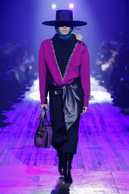 Marc Jacobs Merangkul Siluet 80-an untuk Musim Gugur 2018