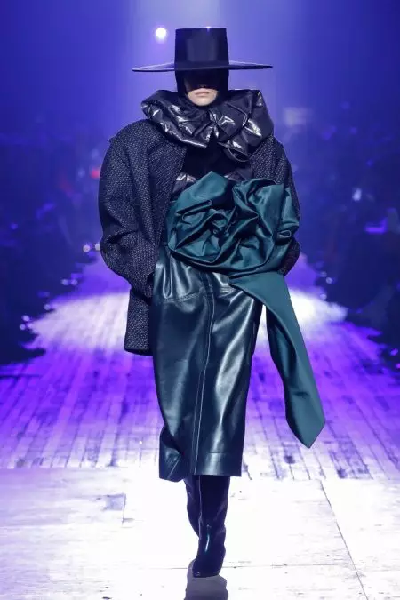 Marc Jacobs omarmt silhouetten uit de jaren 80 voor herfst 2018
