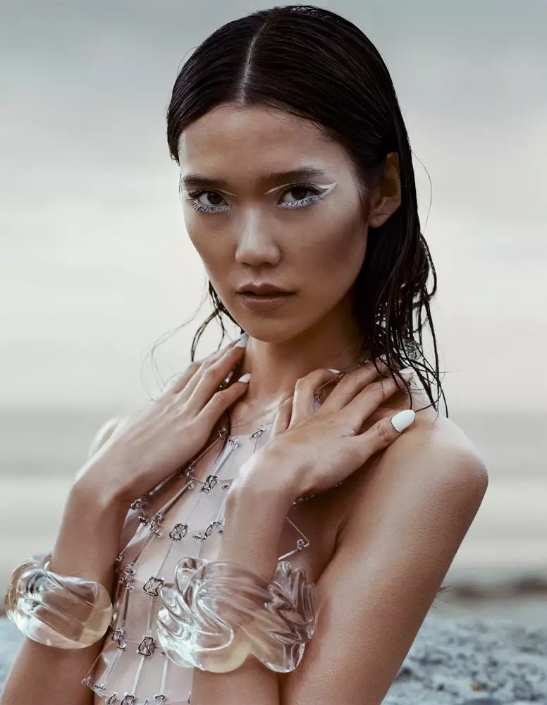 tao-okamoto-2014-grianghraif5